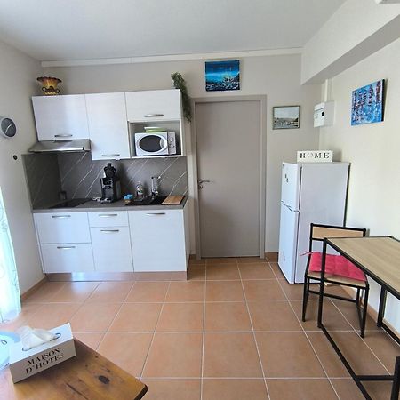 Chez Regine Hotel Agde Buitenkant foto